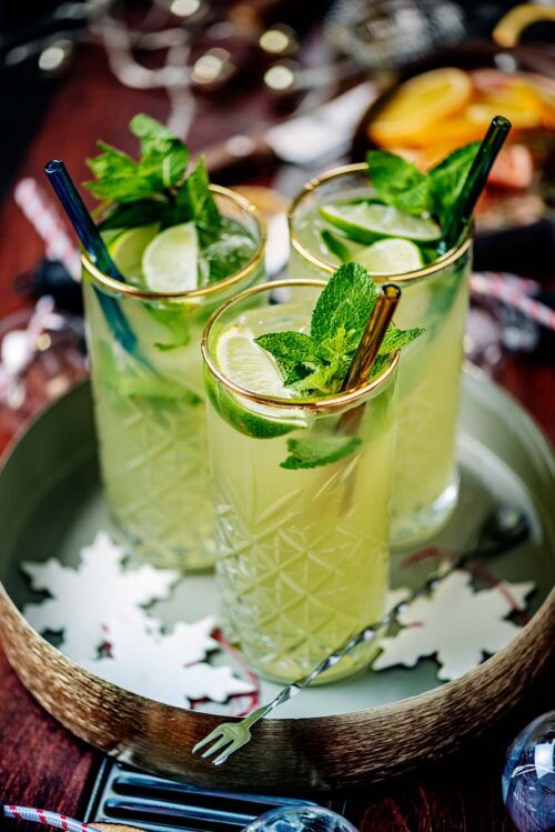 Non-alcoholic mojito cocktail