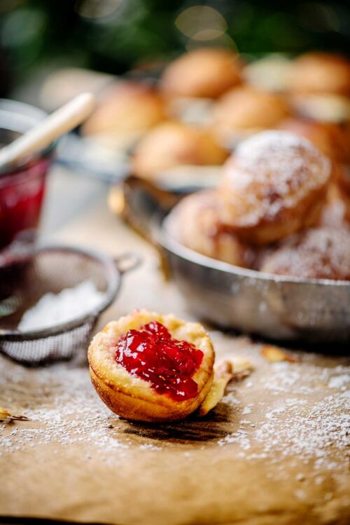 Æbleskiver med hindbær marmalade